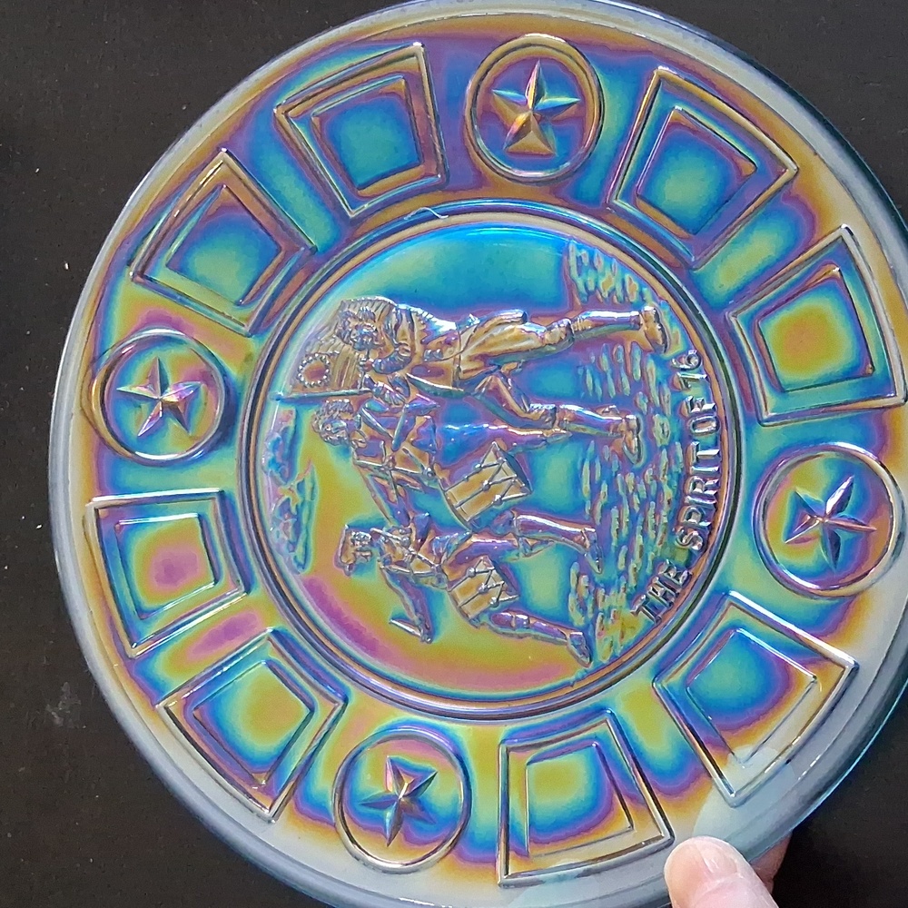 Spirit of 76 Wheaton Glass Millville NJ Blue Carnival Glass Collectors Plate